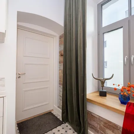 Apartamento Ultra Luxury, 140m2, Sauna, Walk-in Wardrobe, Office *