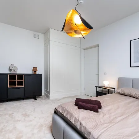 Apartmán Ultra Luxury, 140m2, Sauna, Walk-in Wardrobe, Office *