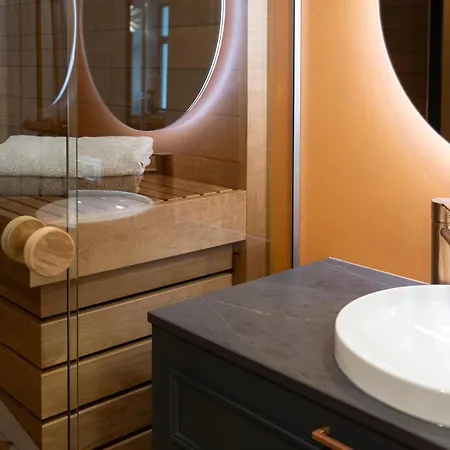 Apartment Ultra Luxury, 140m2, Sauna, Walk-in Wardrobe, Office