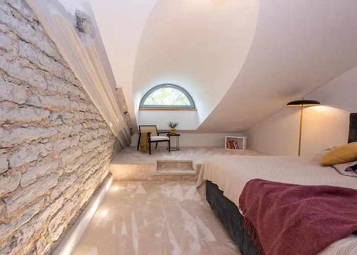 Apartmán Ultra Luxury, 140m2, Sauna, Walk-in Wardrobe, Office *