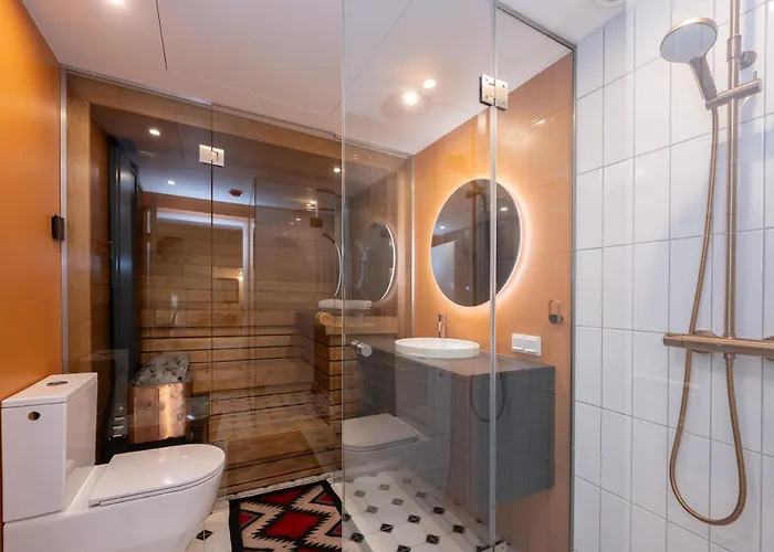 Apartment Ultra Luxury, 140m2, Sauna, Walk-in Wardrobe, Office Reval