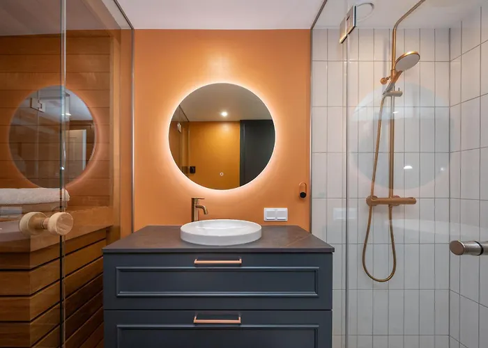 Ultra Luxury, 140m2, Sauna, Walk-in Wardrobe, Office