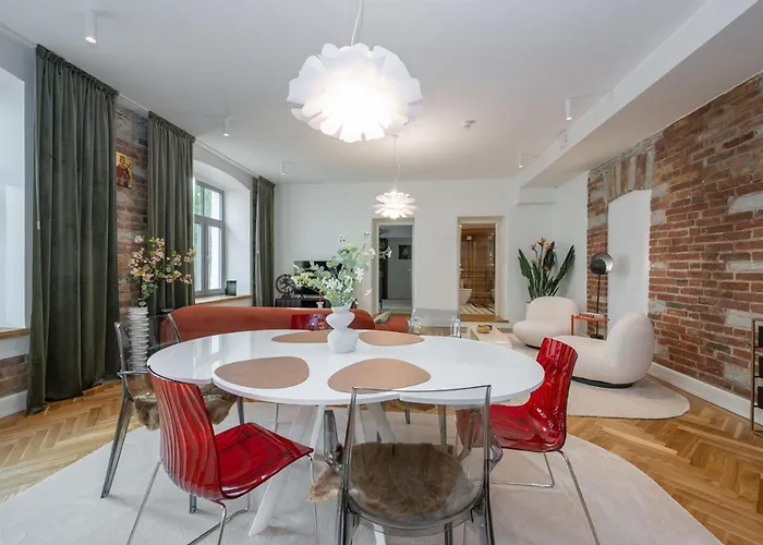 Ultra Luxury, 140m2, Sauna, Walk-in Wardrobe, Office